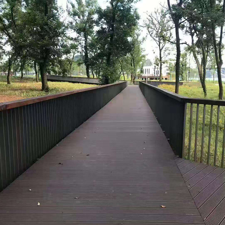 木塑室外景观地板.jpg