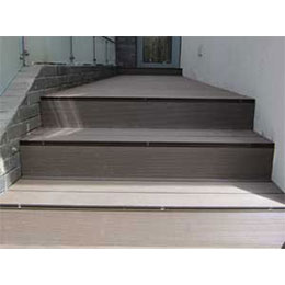1-201205103534J5.jpg